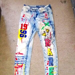 Cool exclusive comic jeans👀
